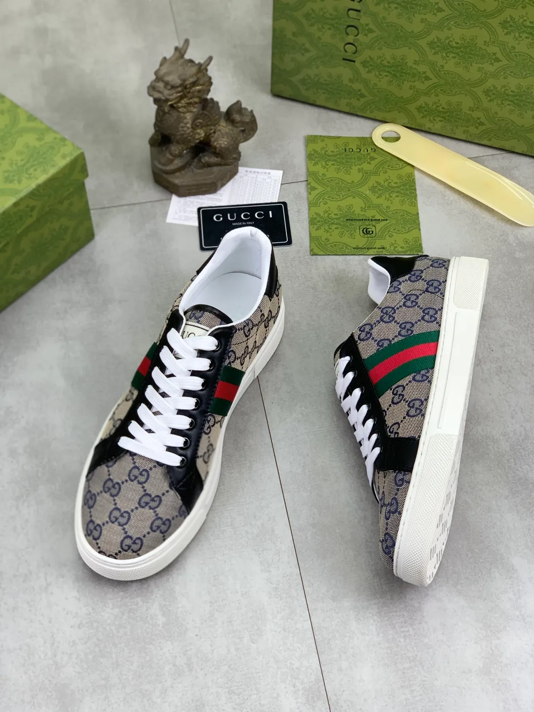 Men's men's shoes P400💰【New style】🆘 The latest model from Gucci's official website🎁Classic casual and fashionable men's shoes👟Hot style💥The style is simple and elegant, exclusive for trendy men. Unique official website's latest brand elements👑Gucci original decoration, fashionable and generous, the fabric is made of original soft calfskin➕Comfortable soft sheepskin lining ✅The official website specifies wear-resistant rubber outsole_full of elasticity, classic model taken in real life🎬Color: 2️⃣colors available😍Number: 38-44